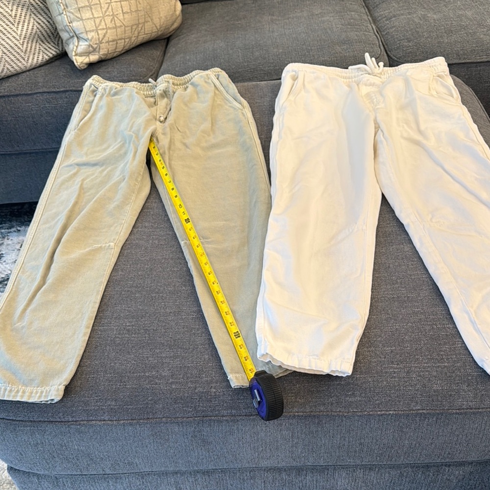 Men’s Casual Pants by Zara. Size M & L. Please look at photos for measurements.